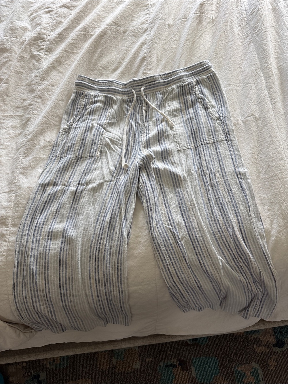 Splendid Light Blue & White Striped Men’s Drawstring Joggers